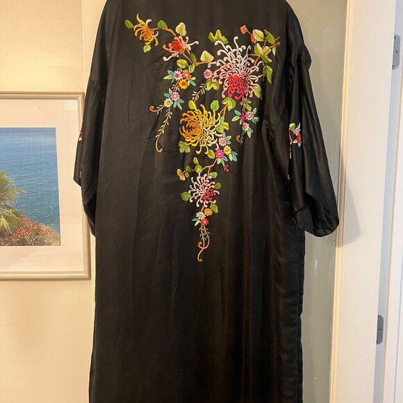 Golden Bee Silk Robe - Picture 1 of 7